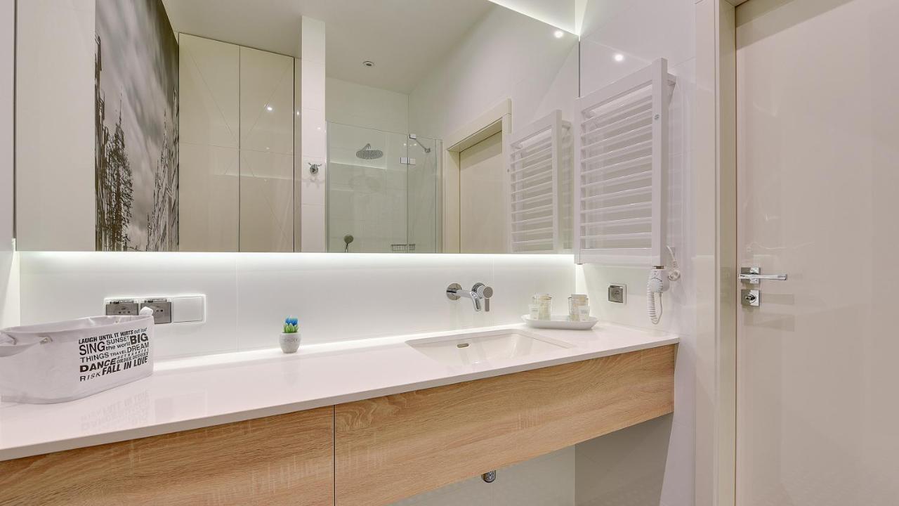 Dom & House - Apartments Old Town Tartaczna Гданск Екстериор снимка